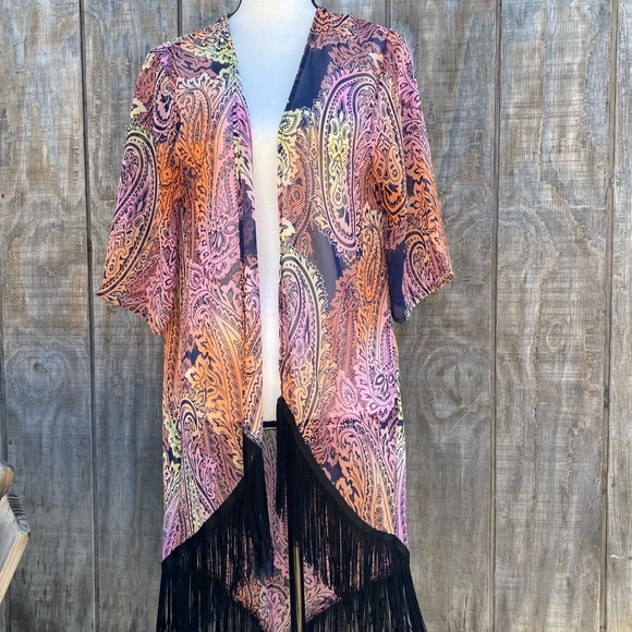 Romeo & Juliet Duster|Kimono|Fringes cool pattern accent to complete OOTD size M - Picture 3 of 6